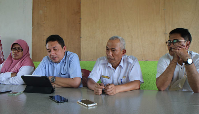 Pesisir Selatan Jadi Daerah Prioritas Peremajaan Sawit Rakyat Psr<script async src=